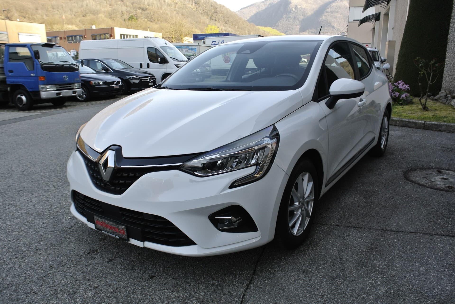 RENAULT CLIO