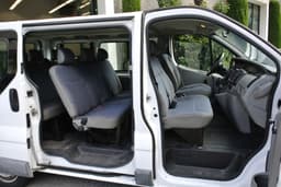RENAULT TRAFIC 12