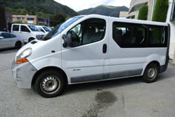 RENAULT TRAFIC 9