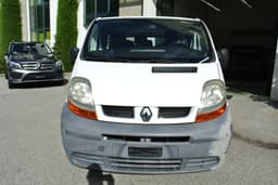 RENAULT TRAFIC 2