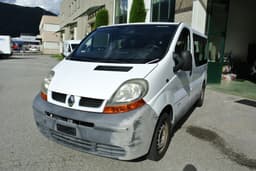 RENAULT TRAFIC 1