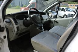 RENAULT TRAFIC 10