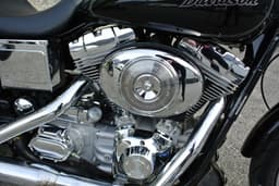 HARLEY-DAVIDSON Dyna 8