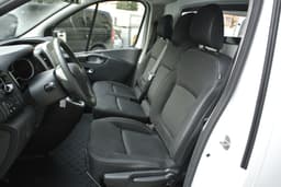 RENAULT TRAFIC 15