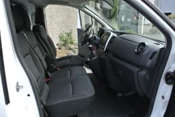 RENAULT TRAFIC 25