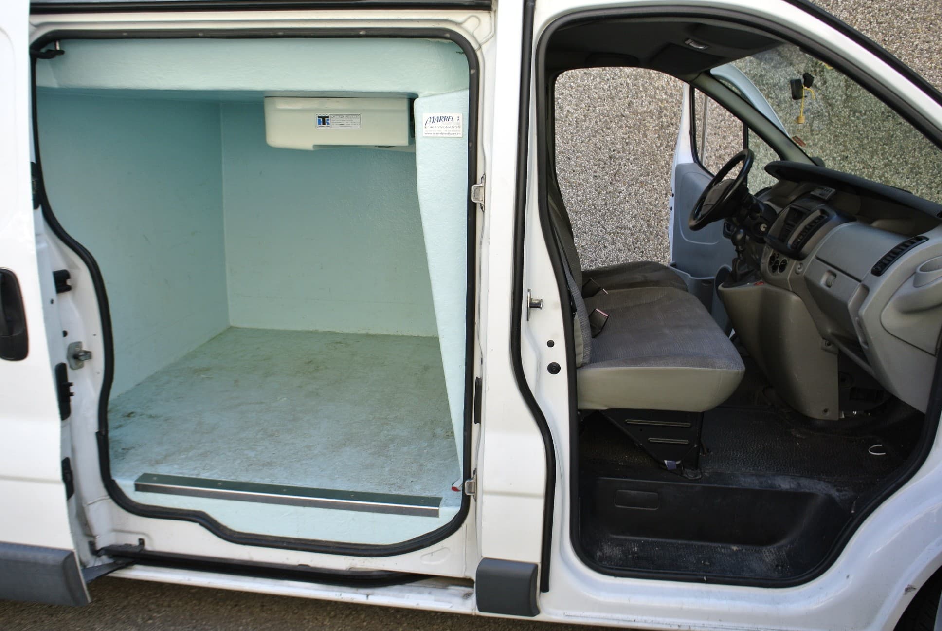 RENAULT TRAFIC