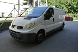 RENAULT TRAFIC 12