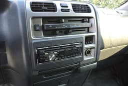 TOYOTA HI-ACE 15