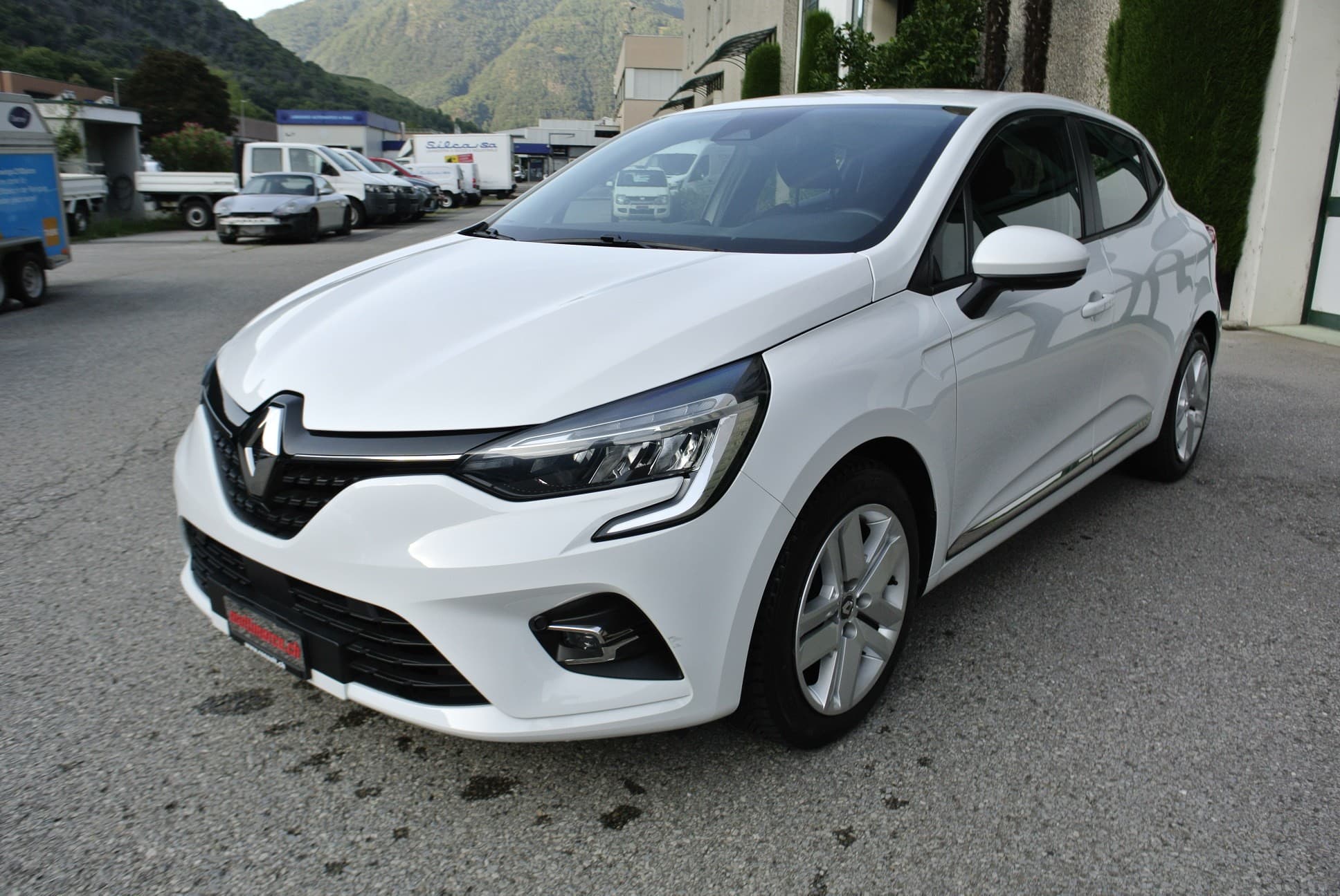 RENAULT CLIO