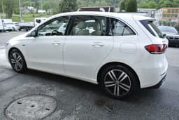 MERCEDES-BENZ B 250 8